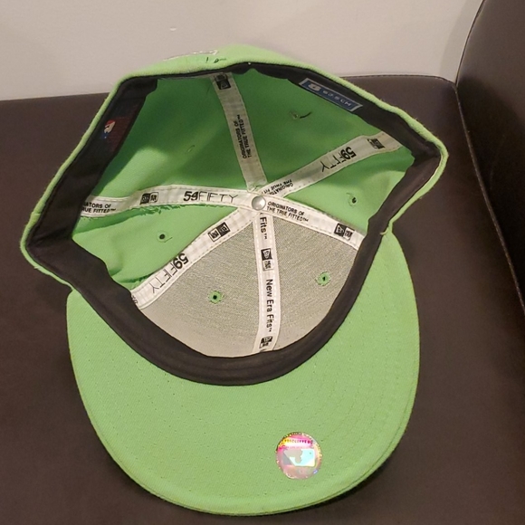 Hat size 8 - Picture 2 of 2